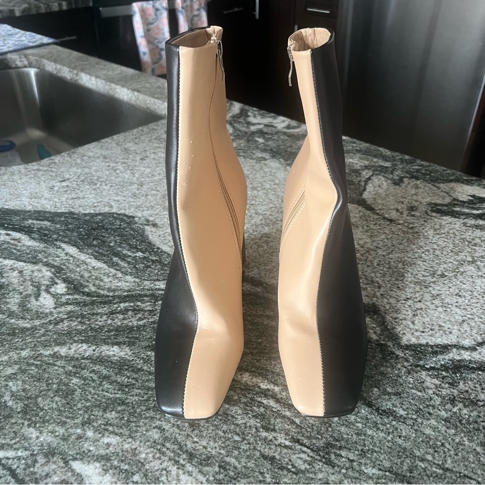 PRINCESS POLLY | Two Sided Story Boots in Black & Cream🖤 - Picture 12 of 13
